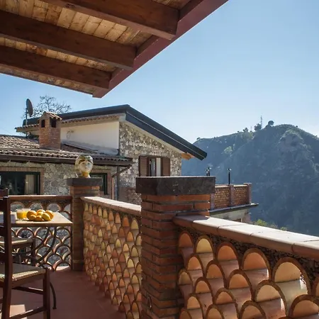 Apartment Casa Ziretto Castelmola